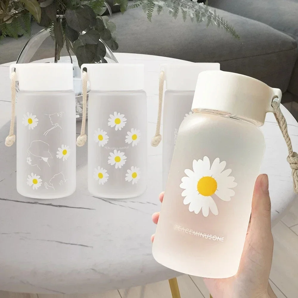 Little Daisy Water Bottles Transparent Plastic Water Cup with Rope Girl Kawaii Drink Bottle Summer Frosted Cup Juice Mug