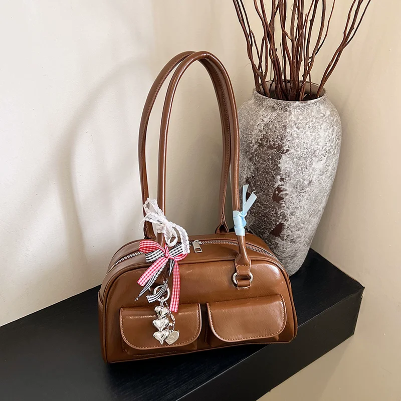 Brown with pendent