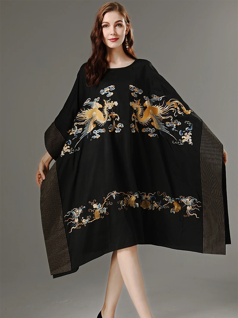 Рисунок 2 - Женское платье с рукавом летучая мышь