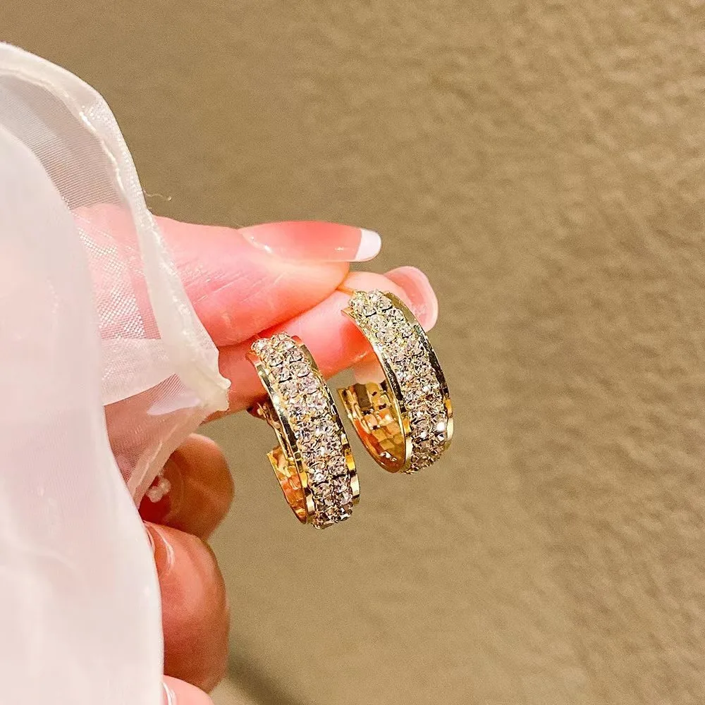 The 15 Best Hoop Earrings of 2025, According to a Fashion Writer