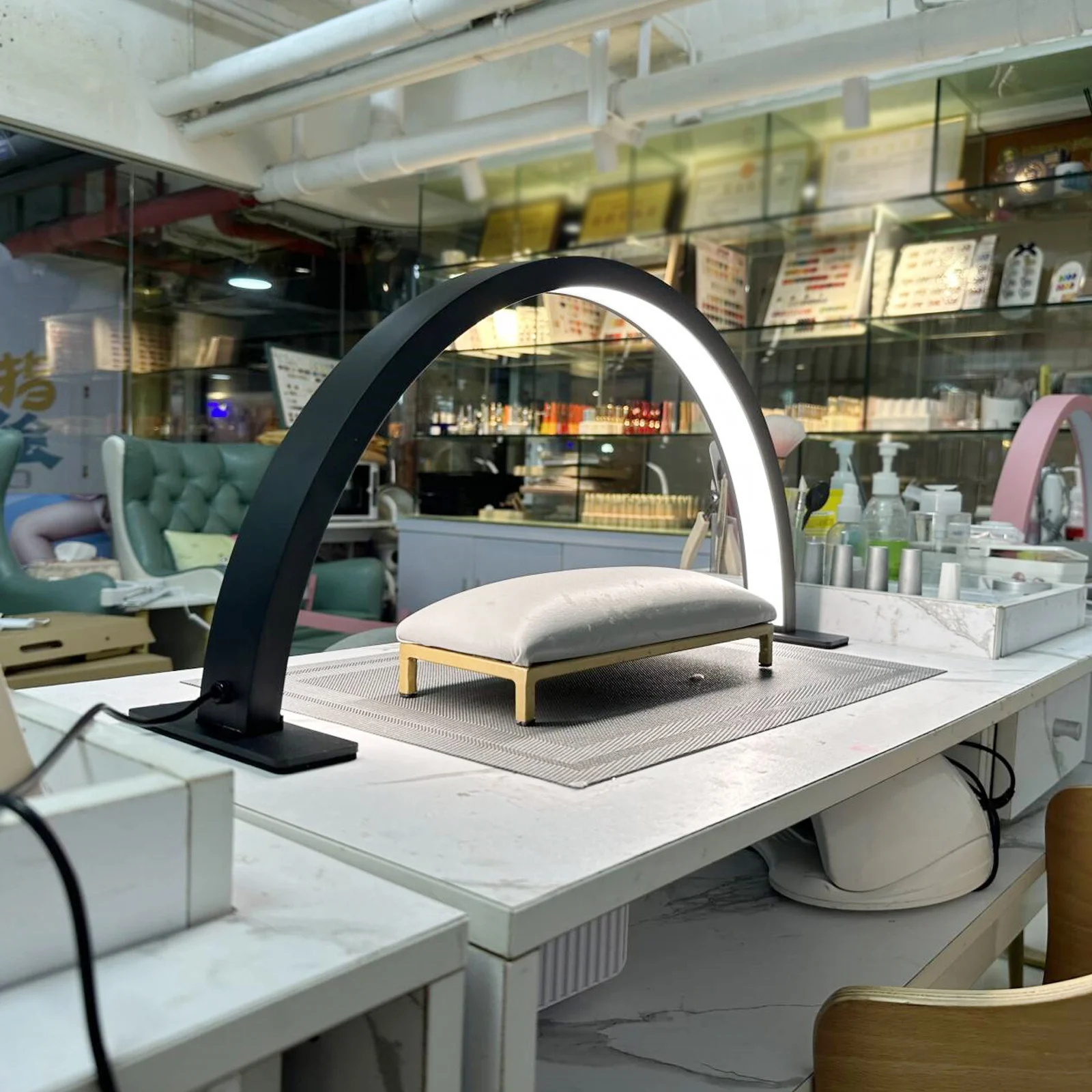 22-inch desk lamp, half-moon LED nail light, nail technology light, three colors of light, adjustable brightness 2