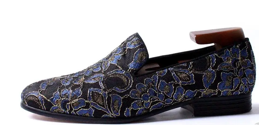 

Fashion Carved Loafers Genuine leather Men's Shoes Embroidery Casual Shoes Slip on Men Shoes