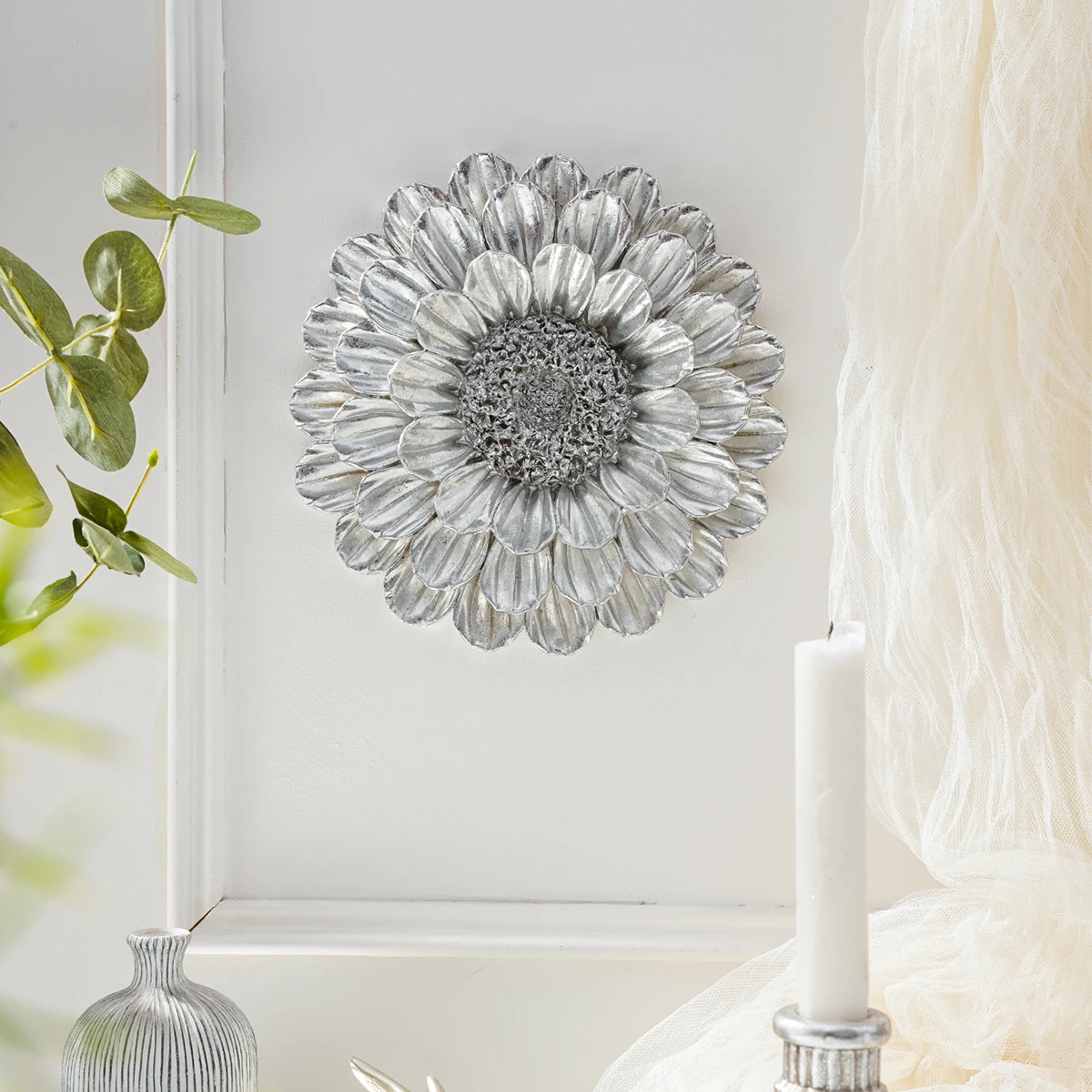 1PC, three-dimensional dahlia flower shape decoration resin wall hanging, suitable for family hotel restaurant decoration