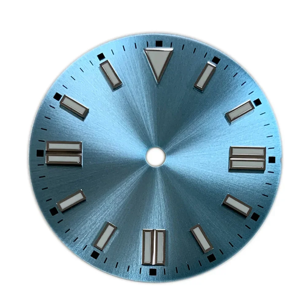 Green Luminous Watch Dial with Date Feature