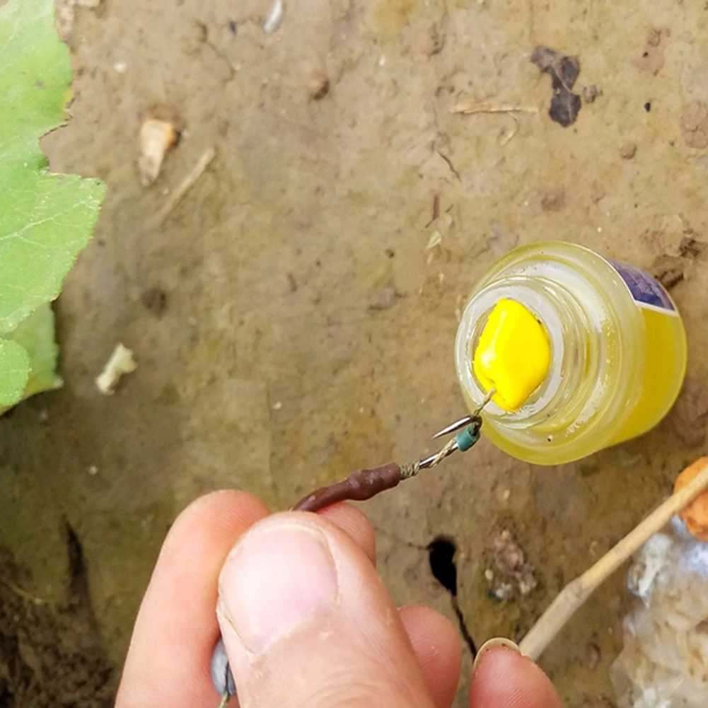 

20ml Carp Fishing Bait Additive Boilies Pop-Up Pellet Attractant Flavoured Spray Pesca Iscas Fishing Lure Smell Flavor Tools .