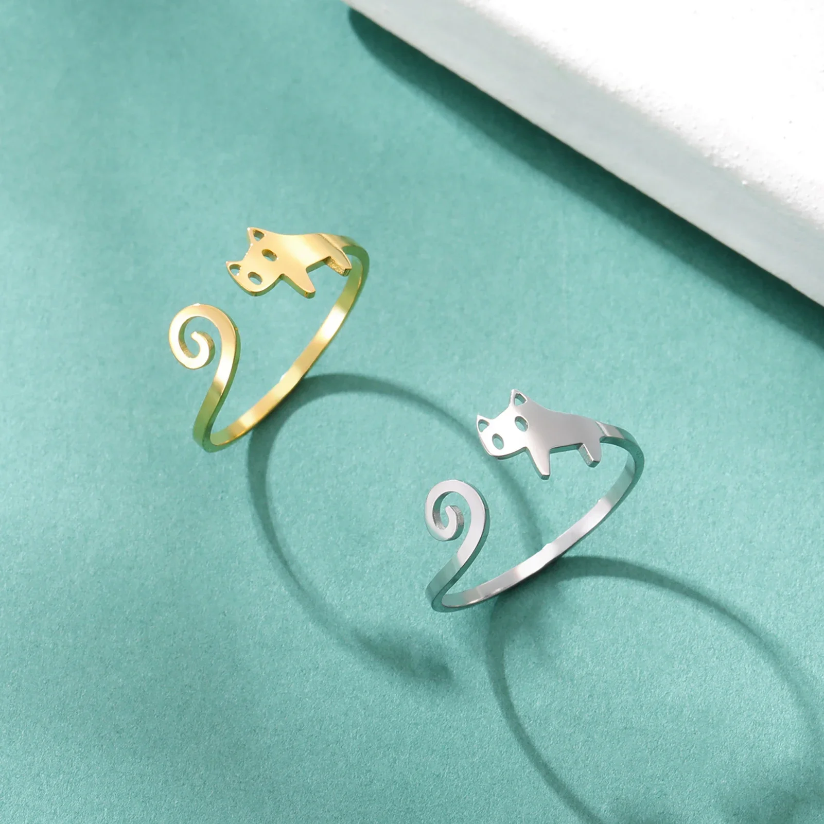 Cat ring wrap around finger