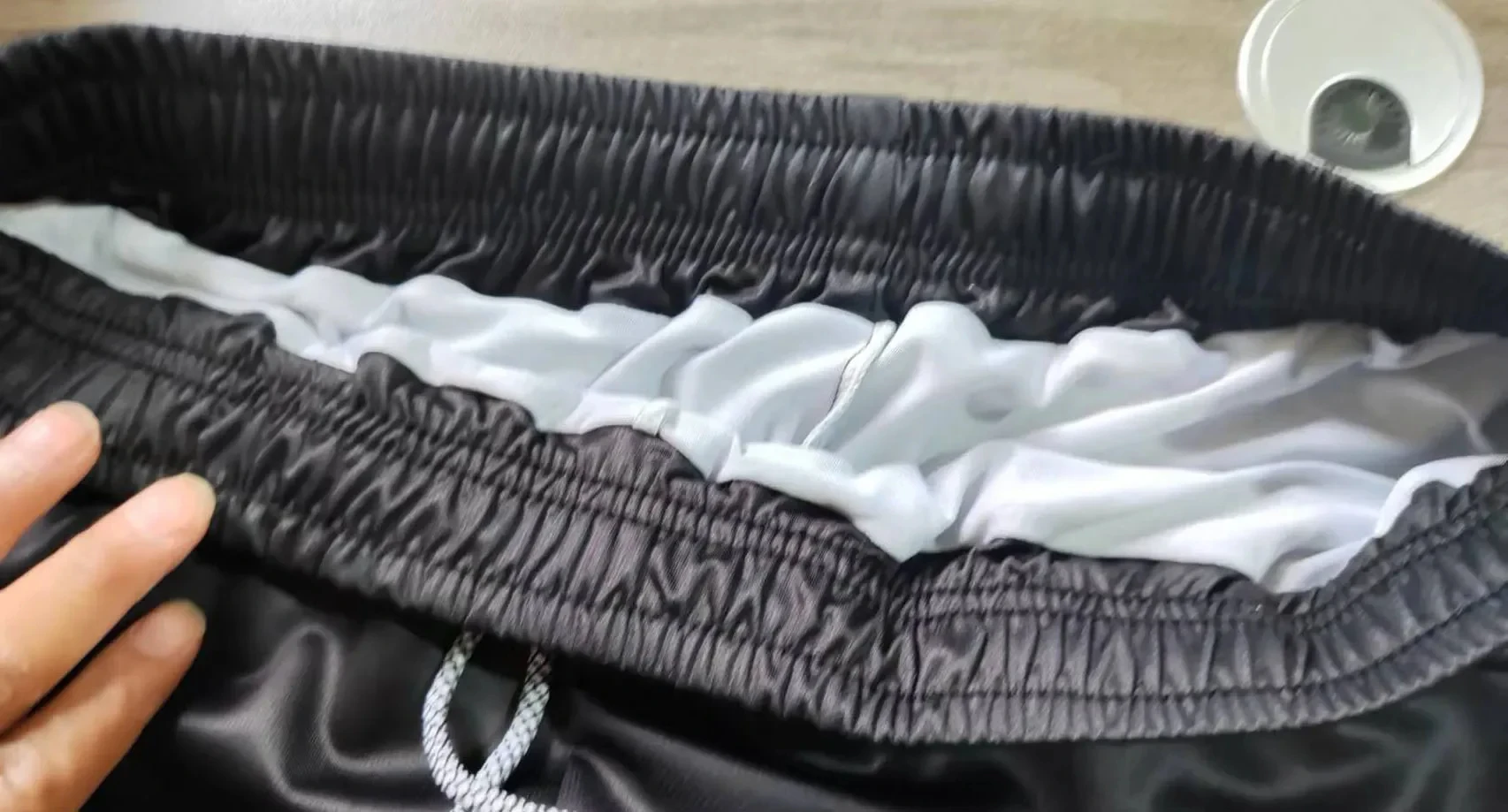 2024 الرجال الوجه المبتسم المطبوعة سراويل اللياقة...