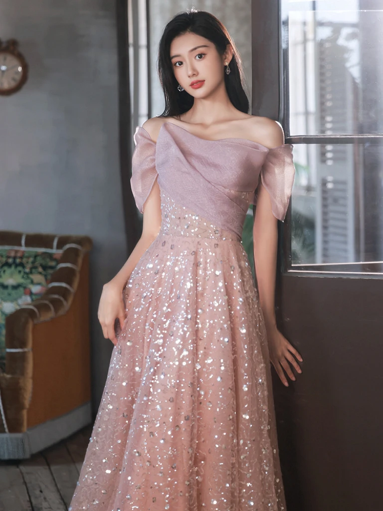 

Graceful Pink Off Shoulder Cocktail Dresses Luxury Pleated Strapless Sequined Long A-Line Engagement Evening Party Toast Gowns