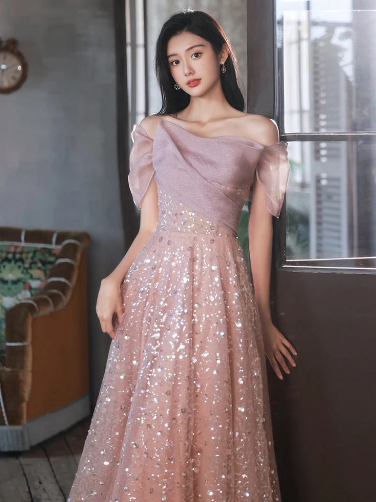 

Graceful Pink Off Shoulder Cocktail Dresses Strapless Luxury Pleated Sequined Long A-Line Engagement Evening Party Toast Gowns