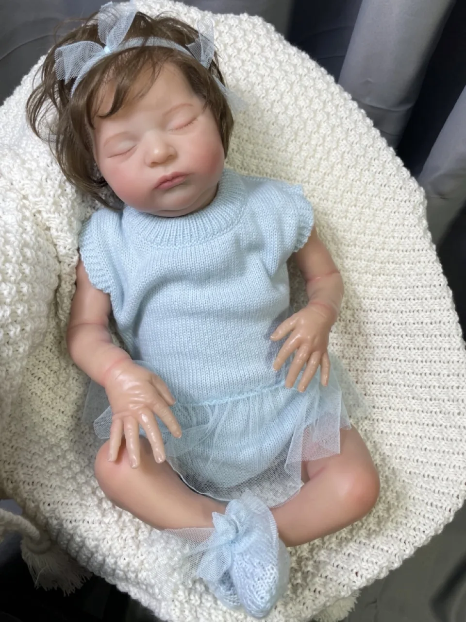 

20Inch Lifelike Reborn Baby Doll Laura with Rooted Hair 3D Painted Skin Newborn Size Handmade Reborn Toy Gift For Girls