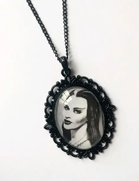 Кулон с изображением Мунстера, ожерелье с кулоном в готическом стиле, Yvonne De Carlo As Lily Munster (art.: 3920bc249bf01) - 3920bc249bf01