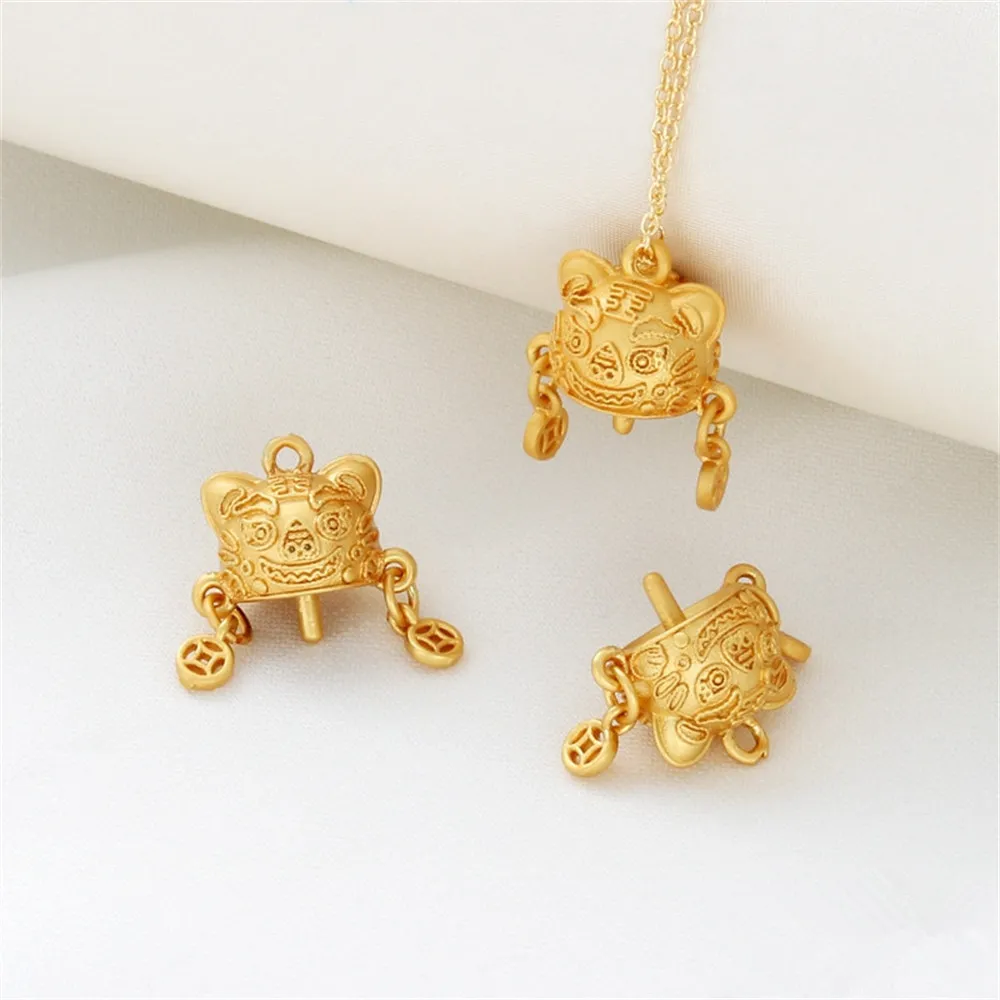 18K Bag gold matte gold tiger Hat Pendant empty bracket hat bracket diy handmade bracelet necklace round bead jewelry accessorie pearl necklace diagonal buckle universal pendant buckle 14k bag gold diy buckle bag bead buckle sweater chain jewelry accessorie