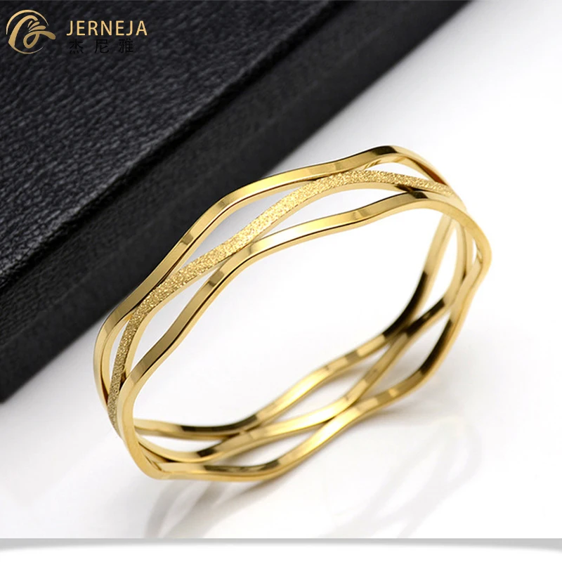 Closed Bracelet Women's Jewelry Titanium Three Ring Bracelet Stainless Steel Jewelry Accessories Fashion Gift Colorfast 24g