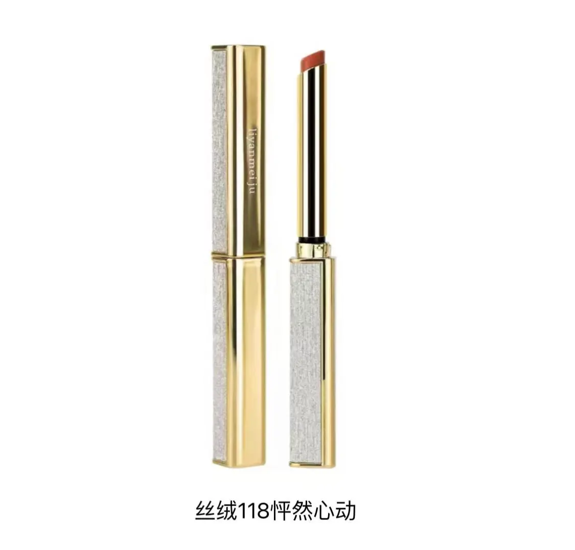 

Tilting lipstick, tilting lipstick, vintage velvet, small thin tube, embossed lipstick, matte domestic trend