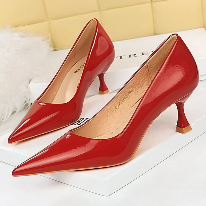 Shoes Women 5.5cm Heels Patent Leather Women Pumps Occupational OL Office Shoes Fashion Kitten Heels Large Size 42 43