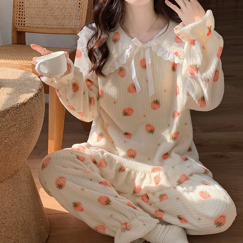 Long Sleeve Princess Style Warm Coral Fleece Cartoon Pajamas Flannel Bow Suit Pullover Nightwear Women Loungewear Winter women s hooded flannel pajamas set warm sexy princess bow sleepwear set women cartoon sweet 2021 homewear long sleeve coat pant