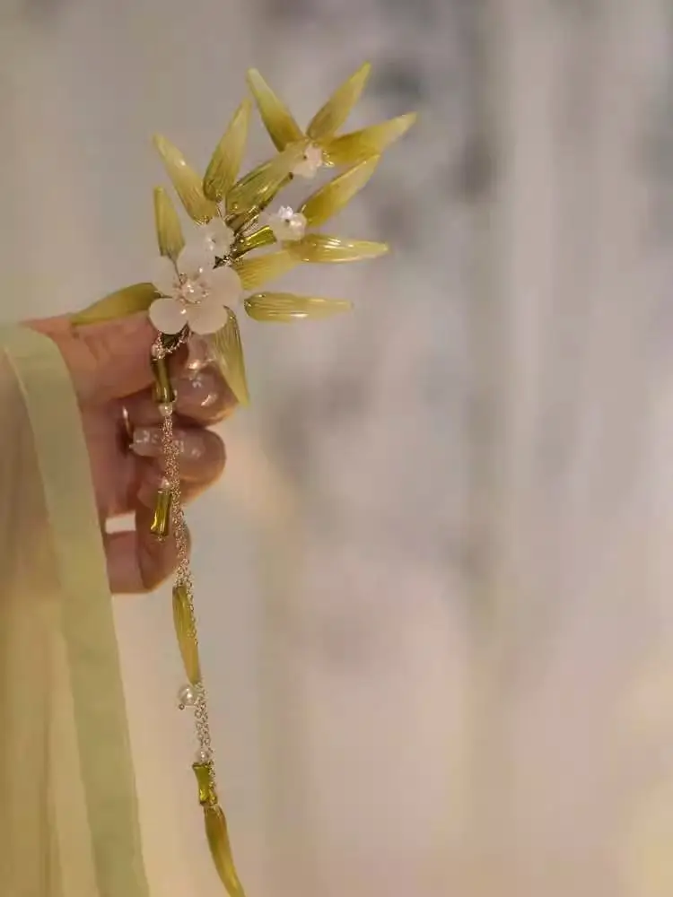 Рисунок 5 - Женский головной убор Hanfu бамбуковый