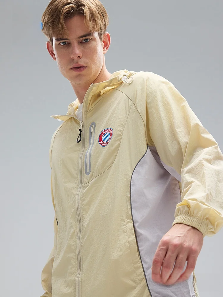 바이에른 뮌헨 축구 클럽 베이지색 자외선 차단 후드 재킷 긴 소매 캐주얼웨어 야외 스포츠 레저 유니섹스 코트