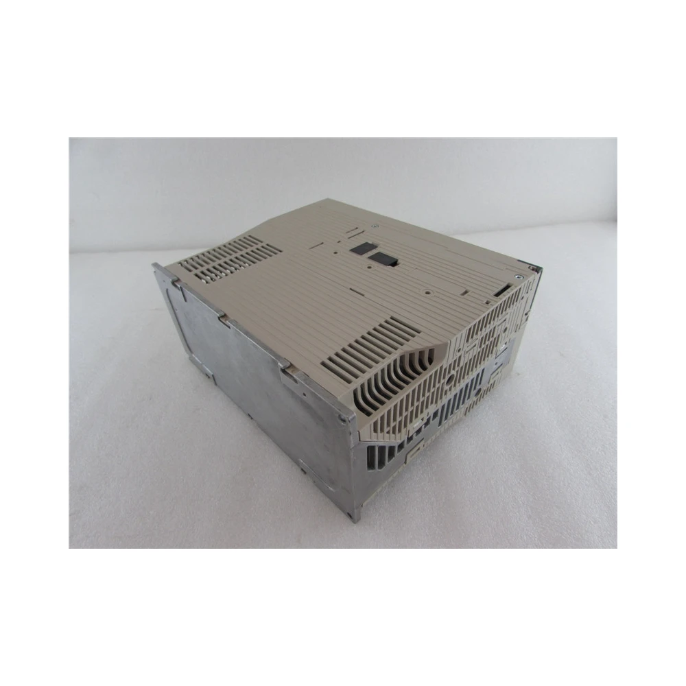 

original ac drive drive servo motor SGDS-02A01AY23