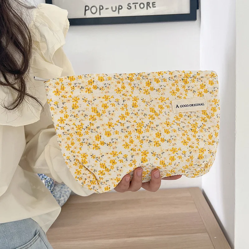 Ins Fresh Floral Canvas Makeup Bags Large Capacity Cosmetic Bag Travel  Skincare Toiletry Wash Organizer Cluth Phone Pouch - AliExpress