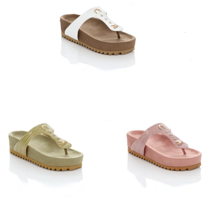 

Summer 2024 New Metal Decoration Ladies Shoes Platform Slippers Women Outdoor Zapatos Mujer Height Increasing Flip Flops