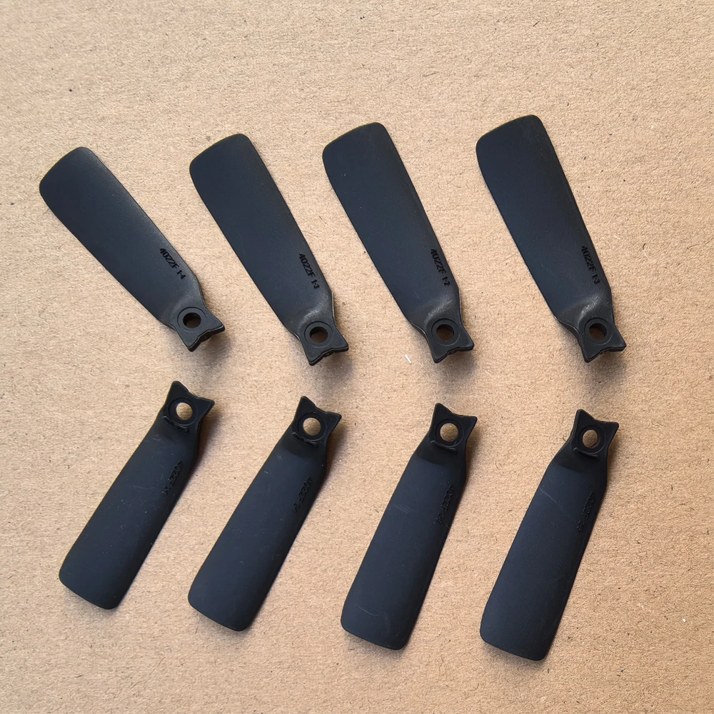 Achetez des hélices de rechange pour DJI Flip - Lot de 8 pales 4022F, emballage d'origine scellé.