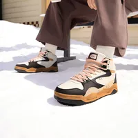 Chaussures de skateboard rétro en velours pour hommes, baskets montantes, chaudes, résistantes à l'usure, douces, baskets pour hommes, nouveau, classique, Louvain, 672436622A, 361 6
