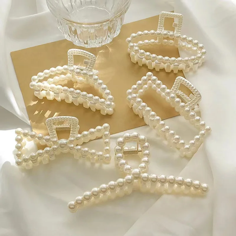 1Pcs Large White Pearl Hair Claw Clips for Women Girls Non Slip Hair Clamp Fashion Hair Accessories Headwear for Party Wedding