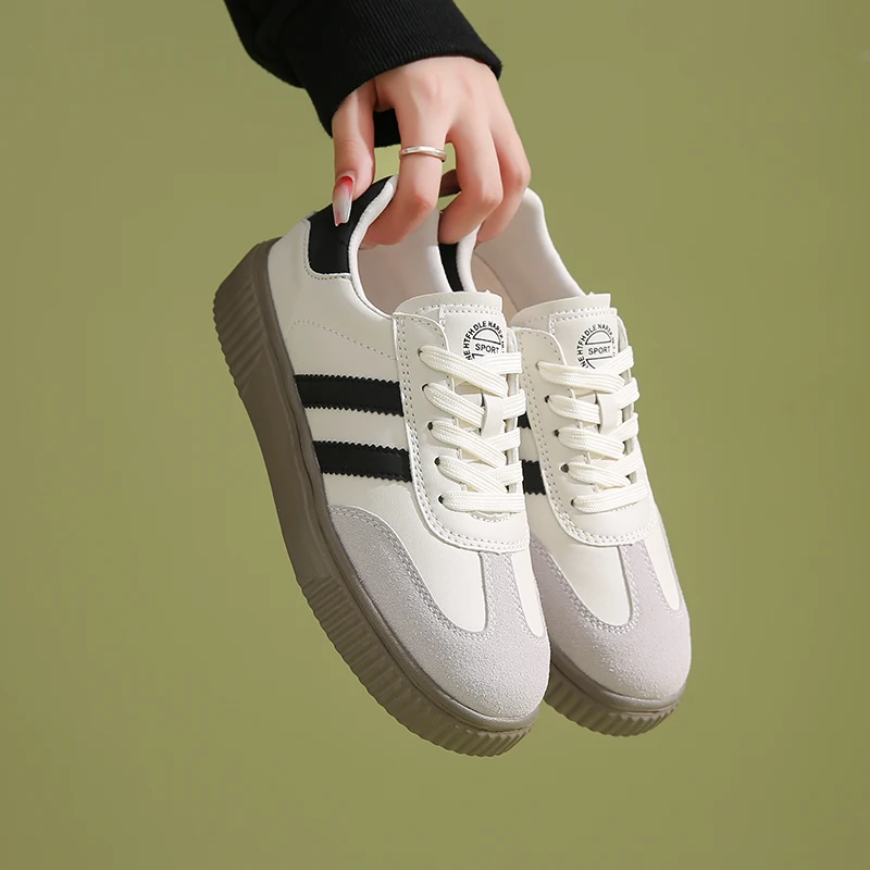 New Autumn Women's Shoes Casual Board Shoes Comfortable Soft Non-slip Flat Casual Sports Shoes Women Sneakers Big Size 35-42 2