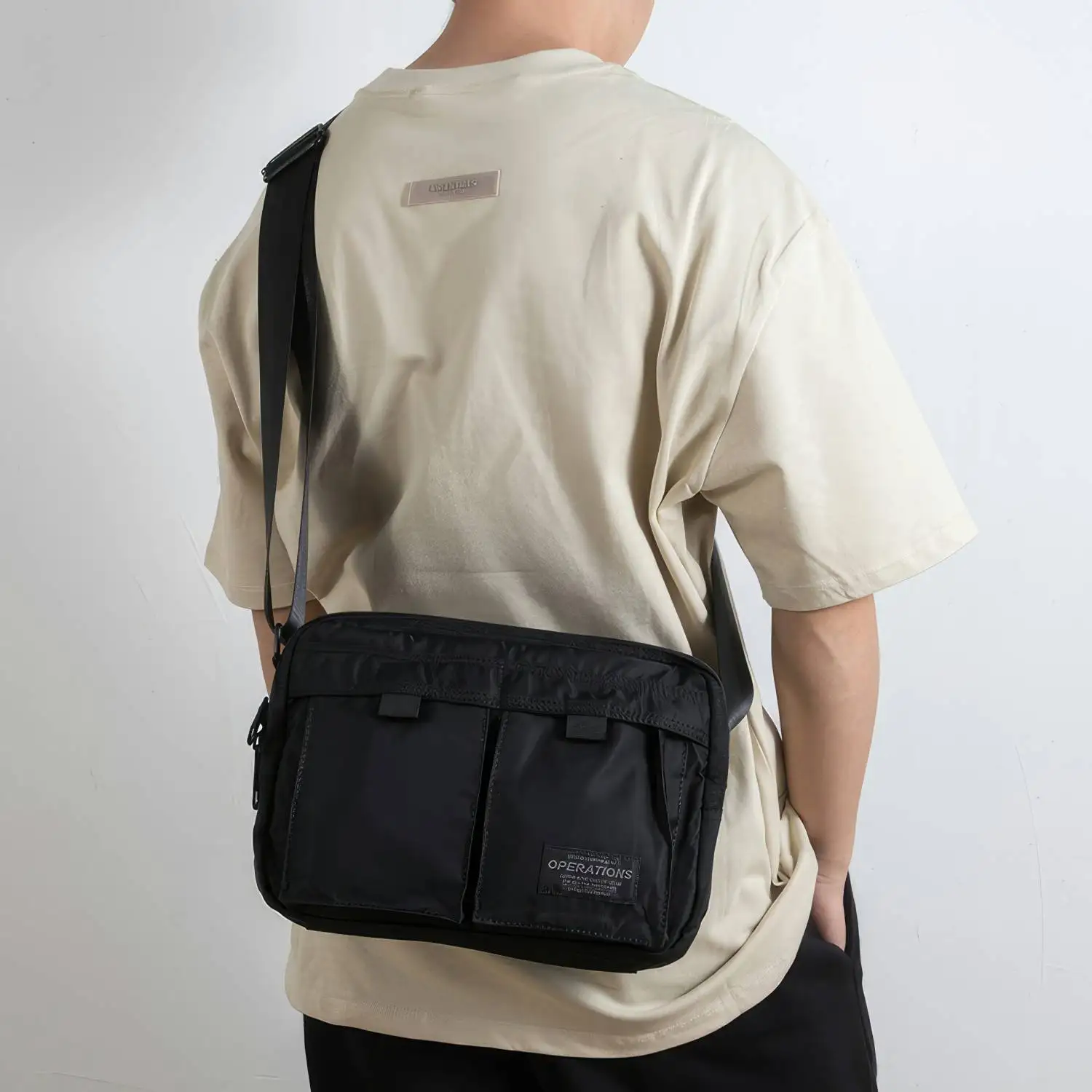 

Square Crossbody Bag Stylish Men's Youth Student Versatile Messenger Multiple Pockets for Everyday Casual Travel Commuting