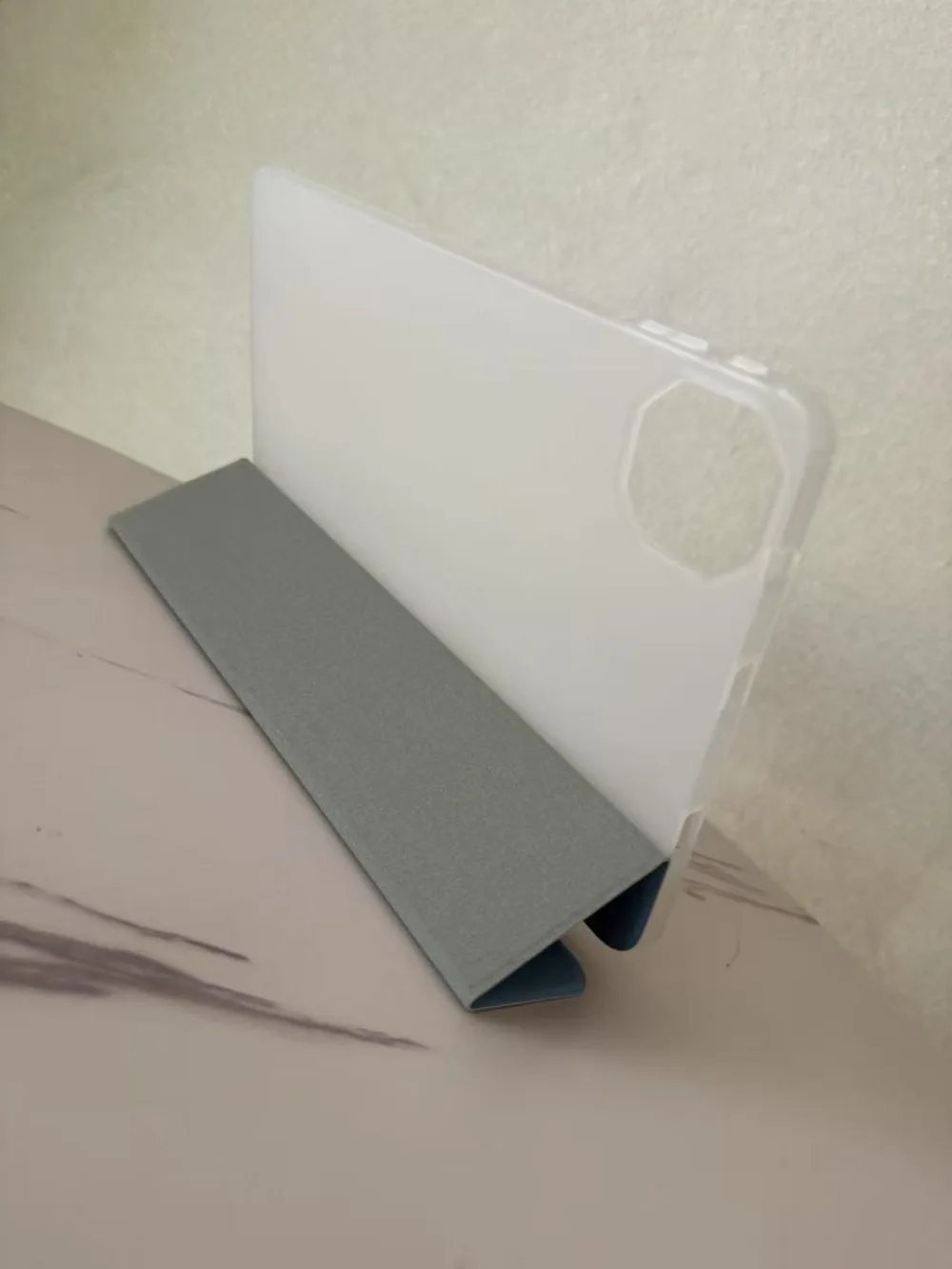 Slim PU Leather Folding Trifold Stand Cover with Auto Wake/Sleep