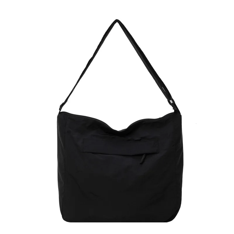 thumbnail image 1 of Bolso bandolera de nailon de color sólido japonés, impermeable, ligero, de gran capacidad, para gimnasio, 1 of 5
