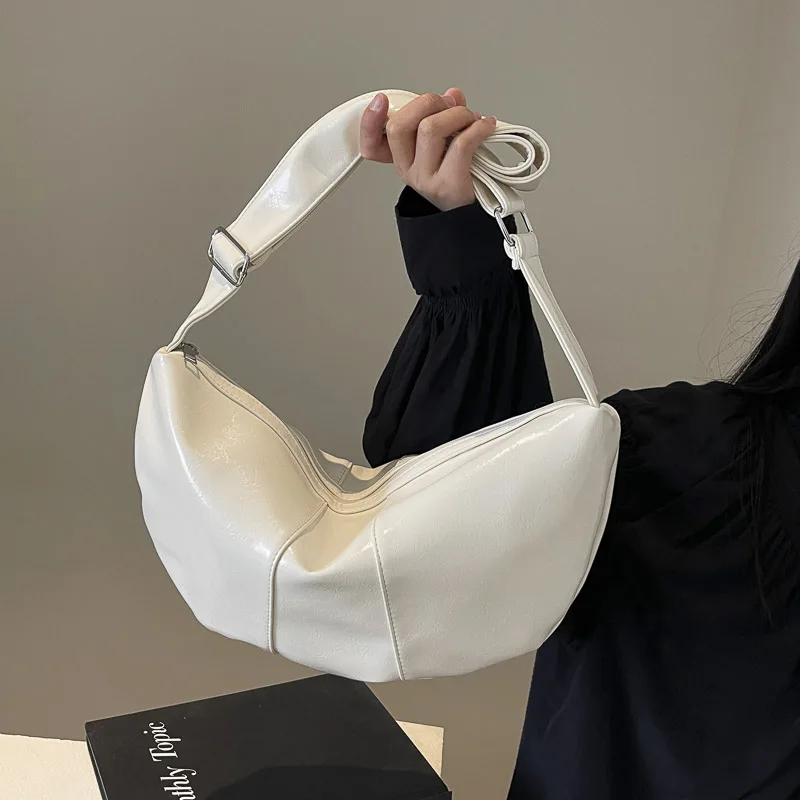 Luxury PU Leather Crescent Crossbody Bag for Women Casual Shoulder Satchel Hobo Bag Dumpling Red Bags Y2k Girls Messenger Bag