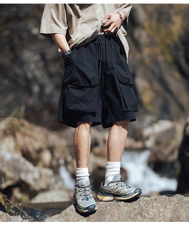 Multi pocket design three-dimensional workwear shorts trendy brand pants outdoor loose gym shorts men clothing