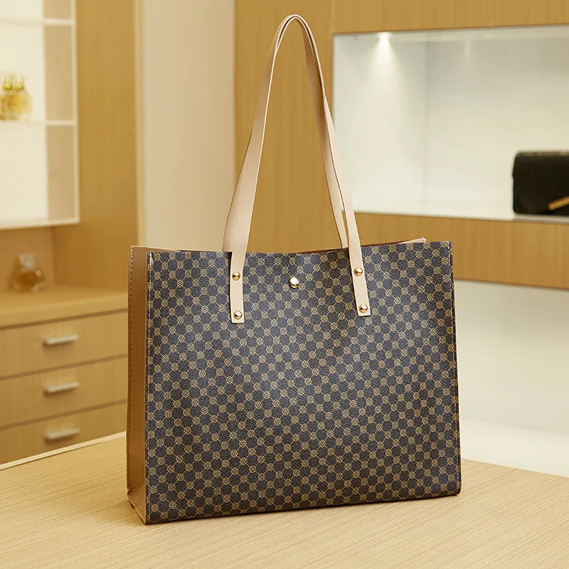 LOUIS VUITTON 'Neverfull' bag in soft tobacco leather alligator