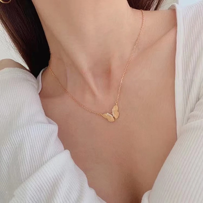 AButterfly 100% 18K Gold Diamond Butterfly Necklace Pendant Fashion Ladies Birthday Gift Fine Jewelry Factory Outlet Wholesale