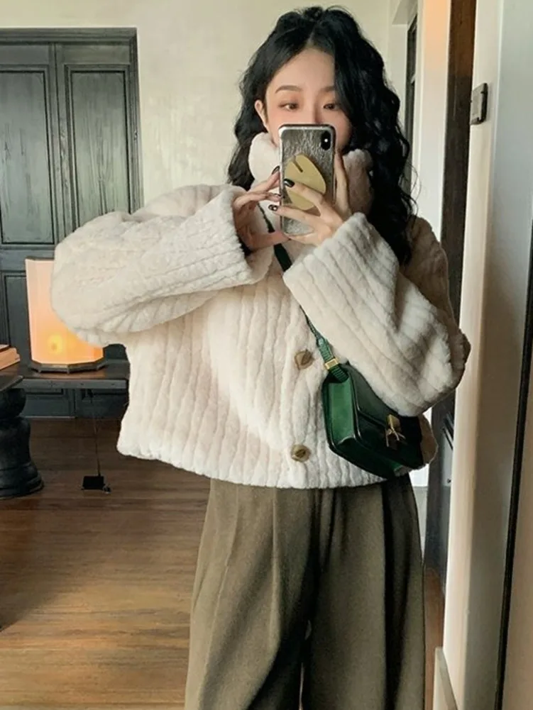 Vintage Faux Fur Cropped Jackets Women Korean Style Fleece Fluffy Short Coats Elegant Thick Warm Outwear Autumn Winter Clothing