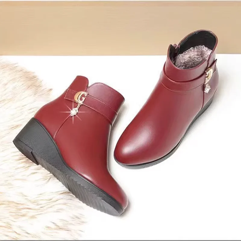 Botas de tornozelo para mulheres, fixador deslizante, cunhas, saltos pesados, sapatos antiderrapantes, dedo do pé pontudo, preto, luxuoso, quente, inverno, 35-40