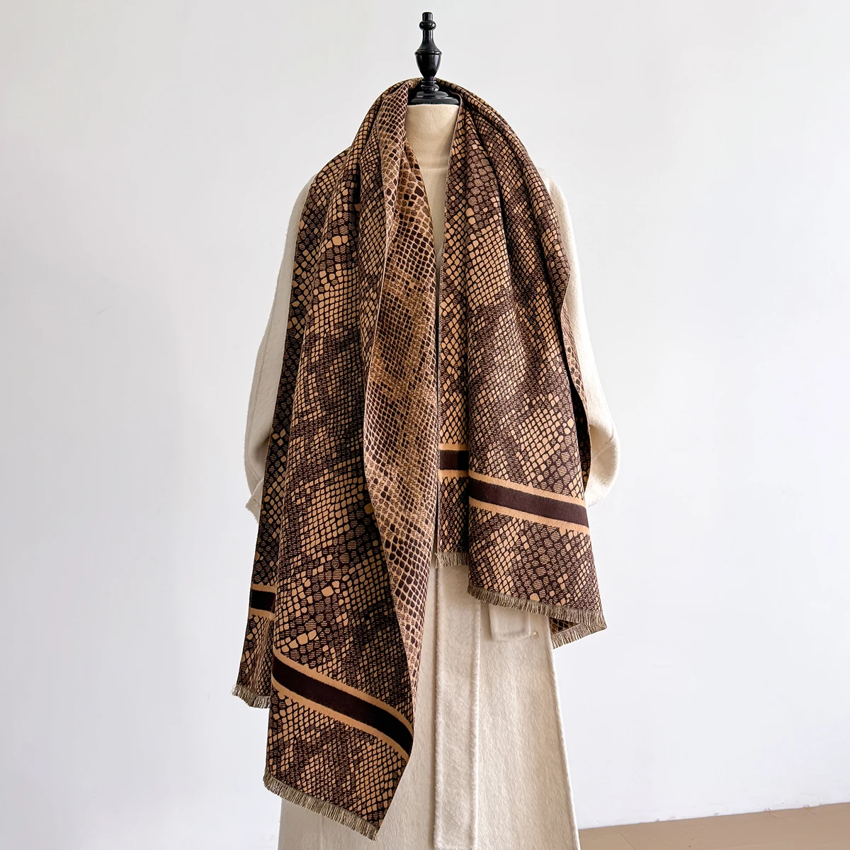 Winter Women's Cashmere Leopard Print Double-Sided Scarves Elegance Shawl Pashmina Warm Female Outdoor Fashion Accessory Scraf