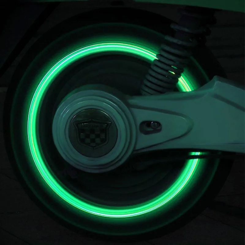 8pcs Car Luminous Tire Valve Caps Fluorescent Night Glowing Motorcycle Bicycle Bike Wheel Tyre Hub Valve Stem Caps Decor 1/ 4pcs