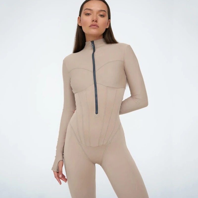 Рисунок 4 - Женский сексуальный цельный комплект на молнии спереди