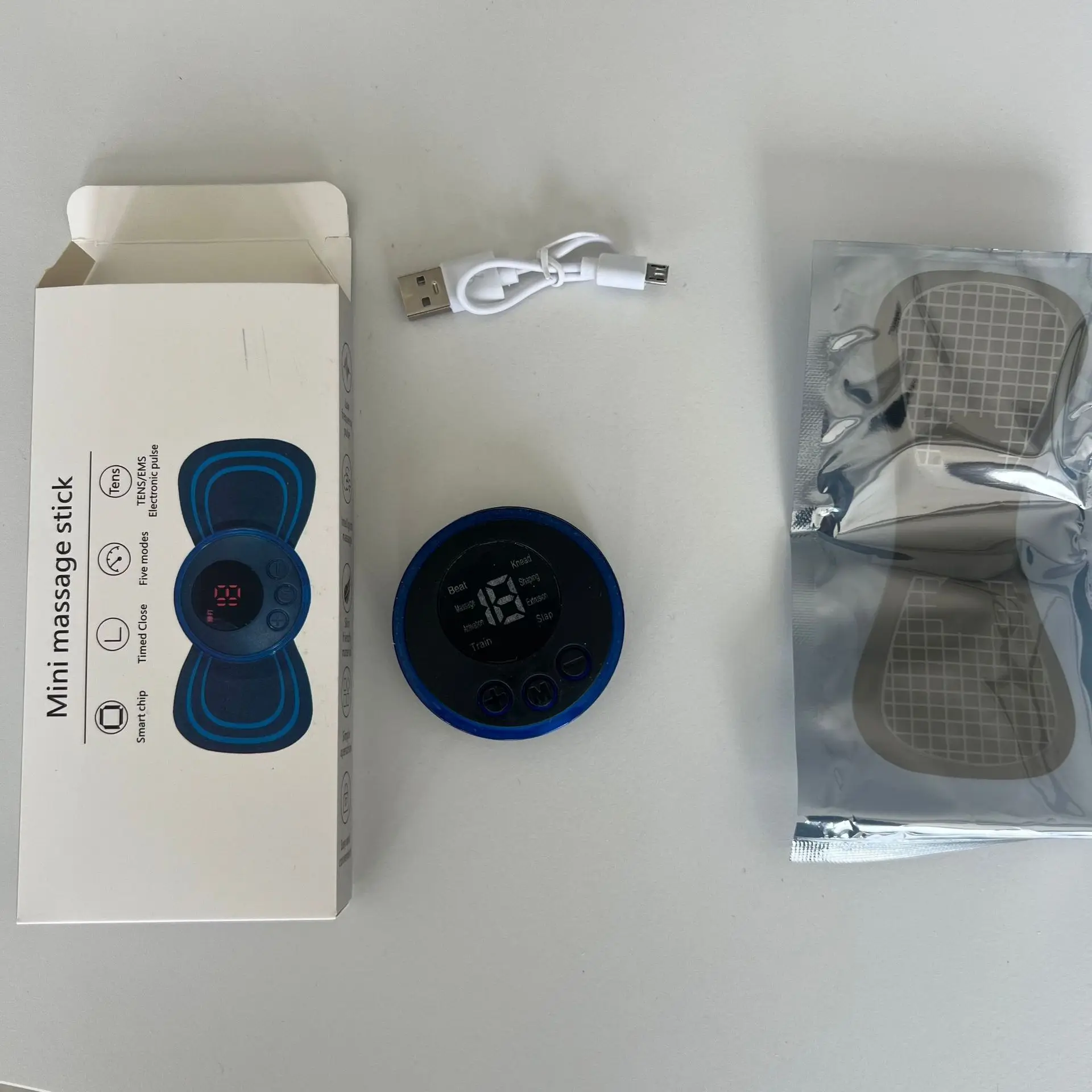 Портативний електричний інтелектуальний міні-масажер для шиї Патч EMS для масажу м’язів для спини та плечей з подушечкою та пультом дистанційного керування