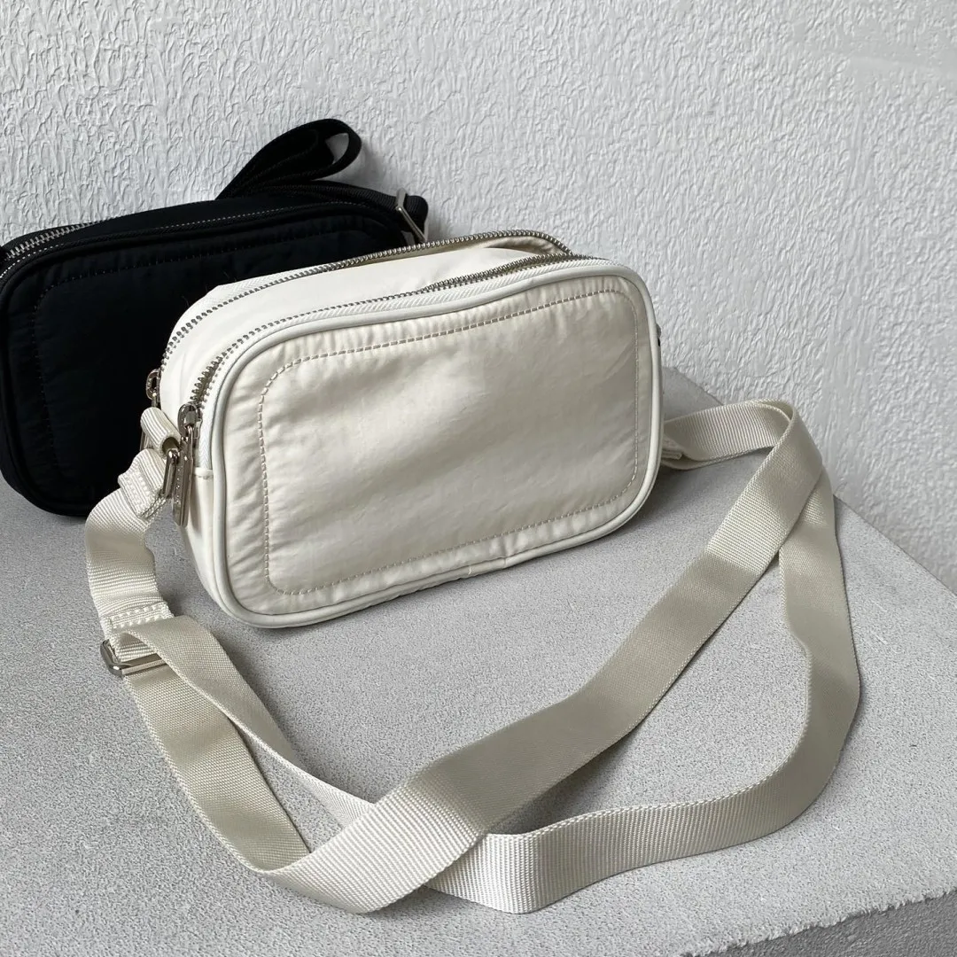 

LuKu Yoga Leisure Versatile Camera Crossbody Small Bag Single Shoulder Bag Fabric Slightly Water Resistant Two Colors Available