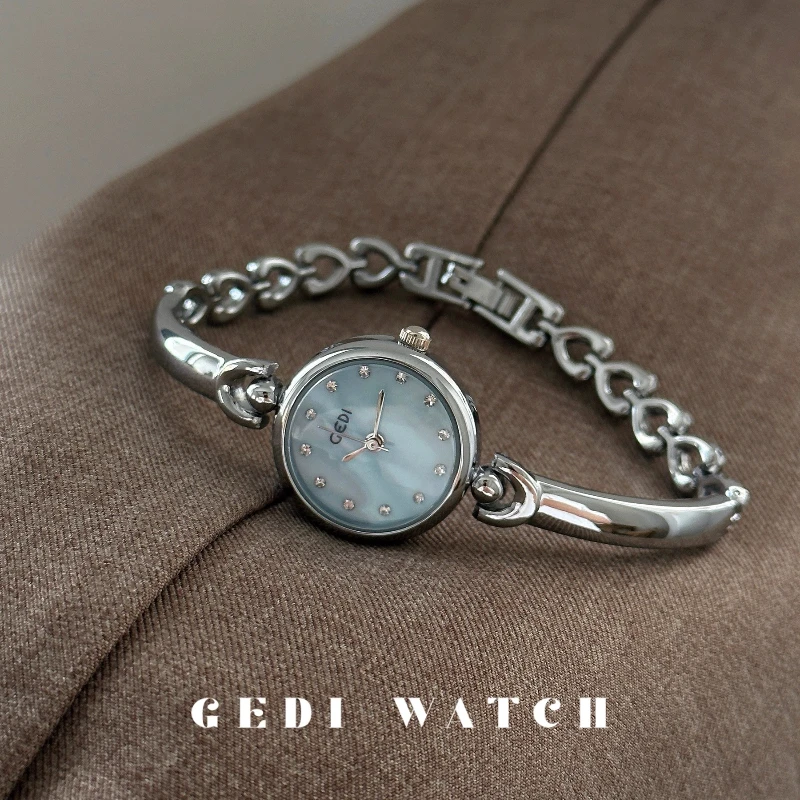 Fashion romantic temperament watch women 2025 new luxury creative girl bracelet watch ins birthday gift oval watch - 2