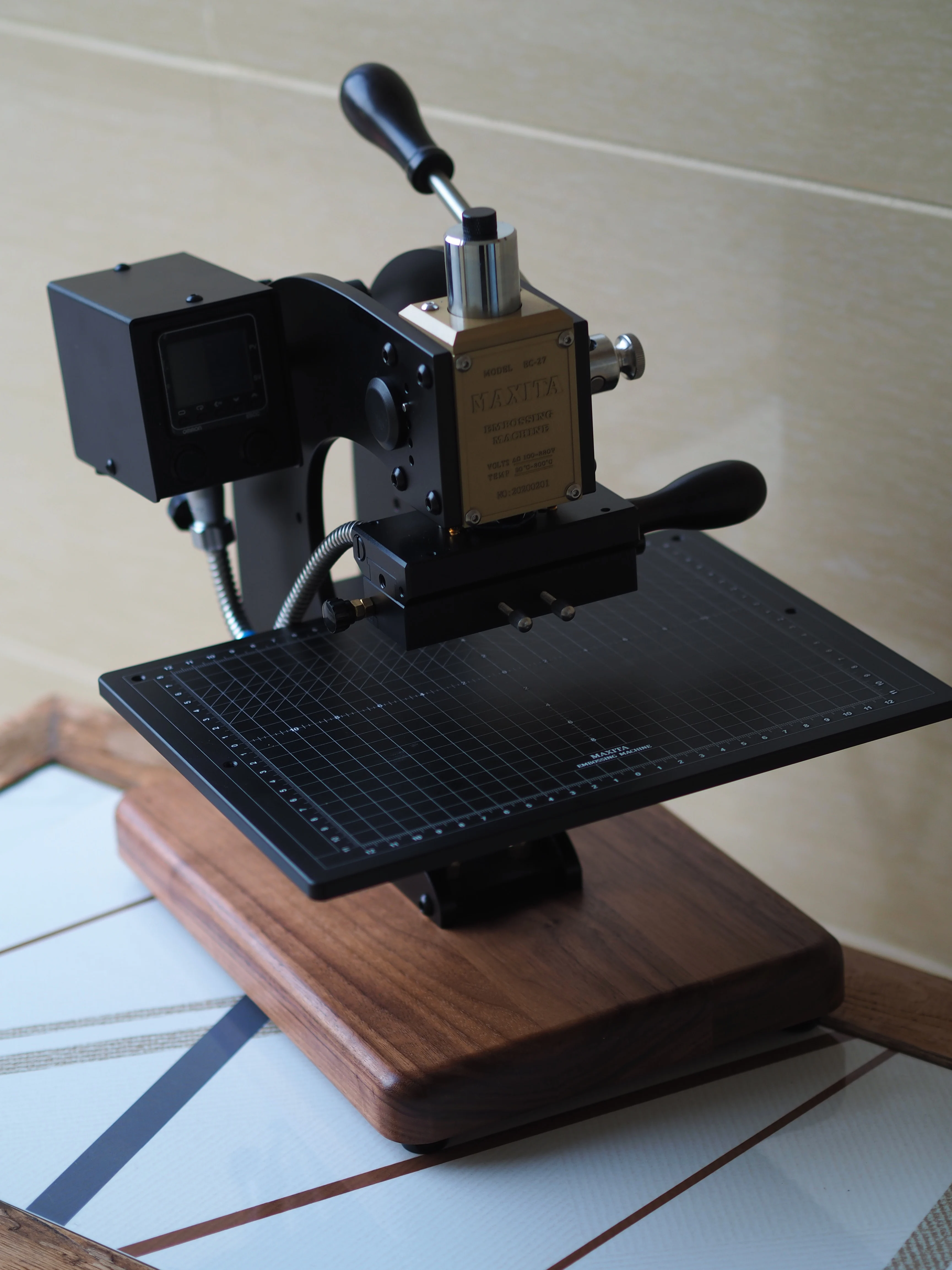 MAXITAEC27PlusRCIDOSStampingMachineLeatherBronzingMachineHot