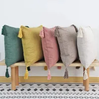 Housse de coussin/housses de coussin en lin massif, européenne avec glands, 18x18 pouces, décoration de maison carrée décorative pour canapé d'enfants 1