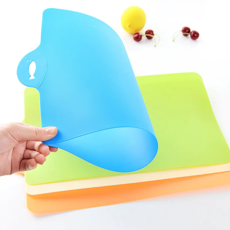 Portable Creative Color Kitchen Non-Slip Soft Plastic Home Kitchen Cutting  Vegetables Can Bend Hanging Cutting Board - AliExpress