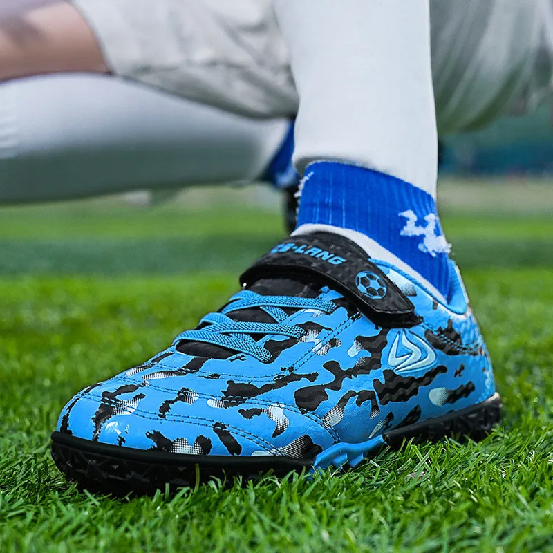 

Children Broken Nail Football Shoes Lightweight Anti-slip Turf Soccer Shoes For Kids Hook And Loop Design Boy Football Sneakers