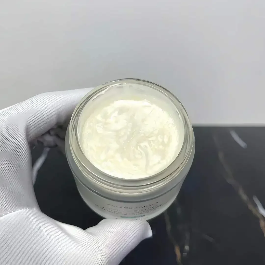 2025 DAILY MOISTURE LIGHTWEIGHT PORE.MINIMIZING MOISTURIZER WITH MARINE EXTRACTSFOR NORMAL OR OILY SKIN FACE CREAM 60ML 2