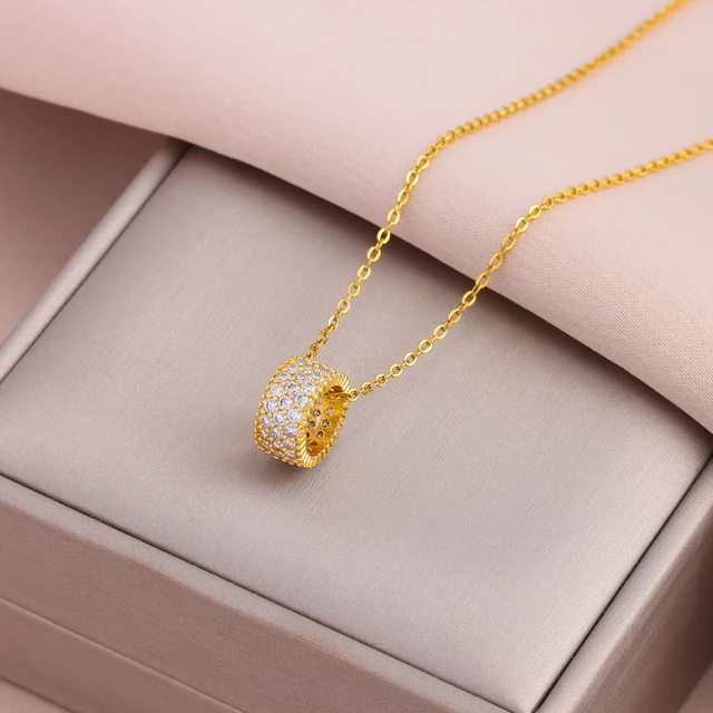 New Fashion Sweet Sexy 18K Gold Plated Zircon Crystal Pendant Necklaces For Women Female Stainless Steel Clavicle Chain Jewelry 3